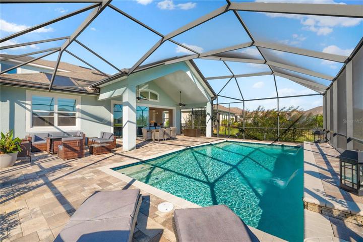 Pool / Lanai