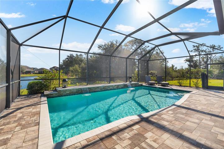 Pool / Lanai