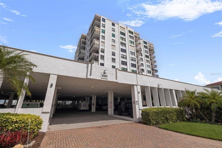 Building 6265 Sun Blvd