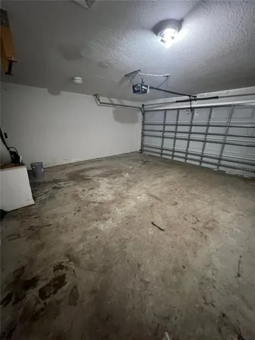 2 CAR GARAGE