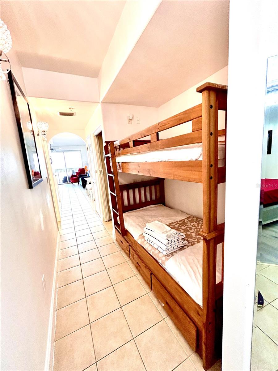 HALLWAY BUNK BED