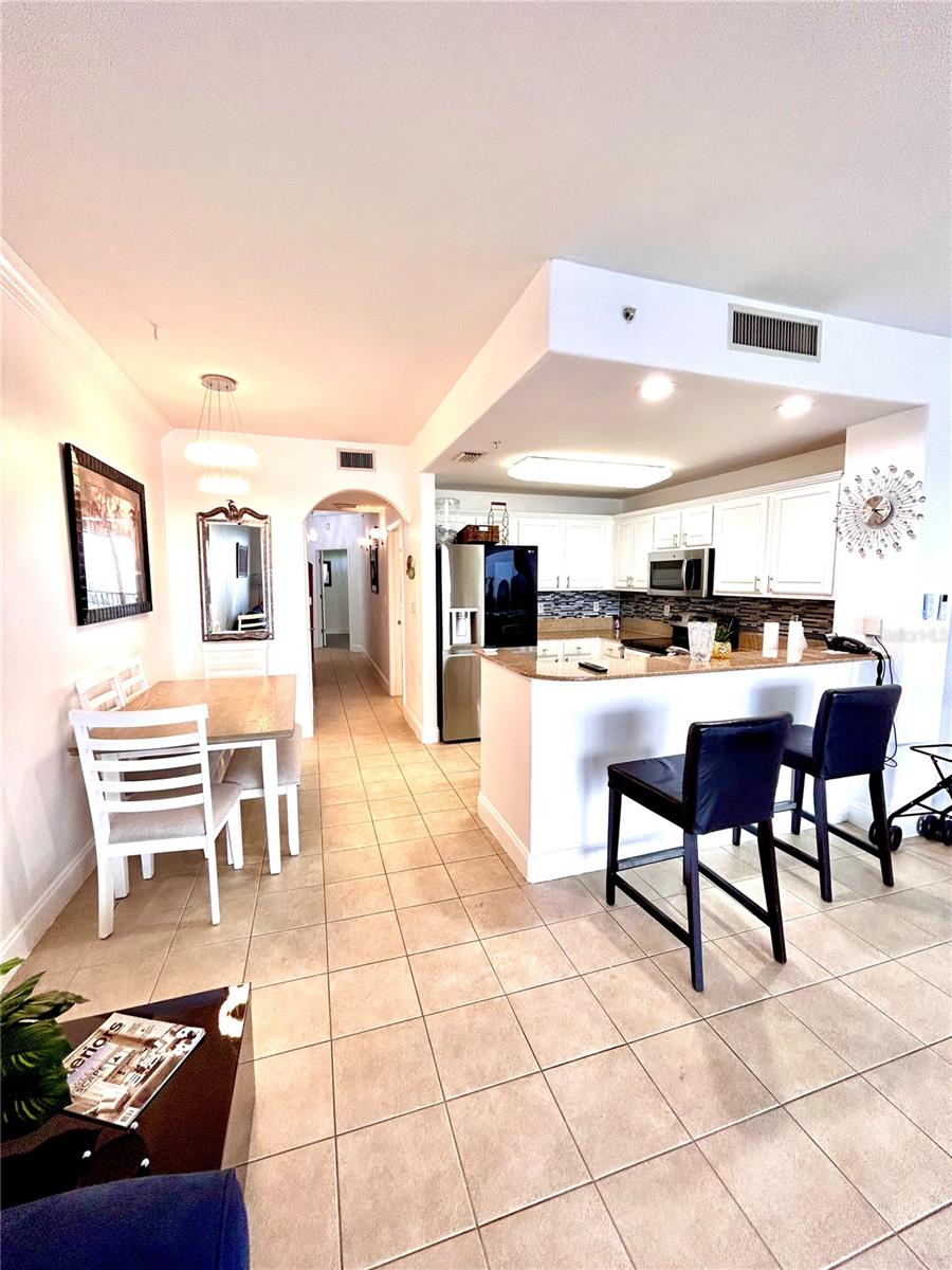 DINING AREA 2