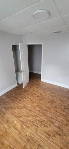 Apt 4 Bedroom