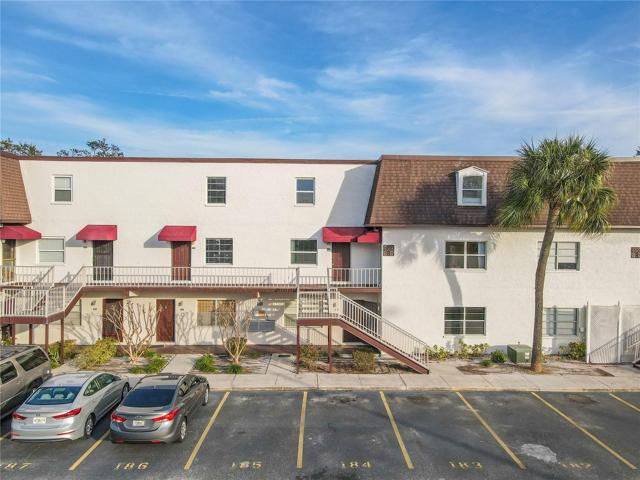 Tudor Cay is conveniently located off Hillsborough Ave., 10 minutes from Tampa International Airport.