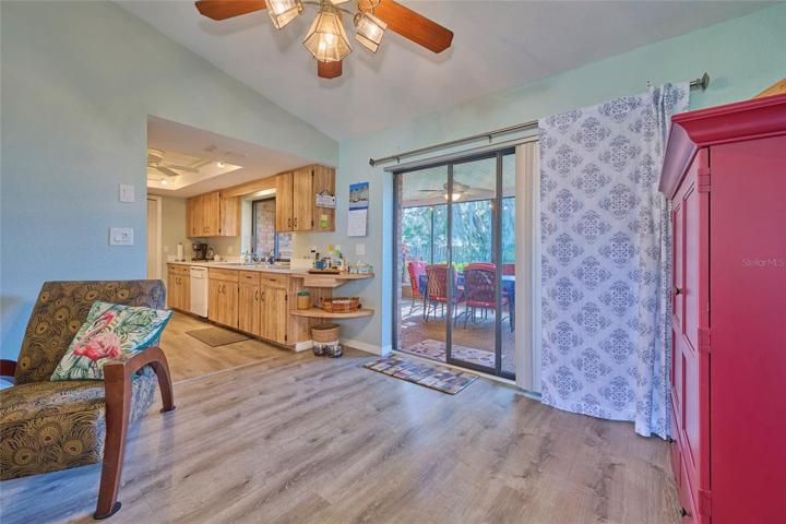 Sliding doors to the large lanai