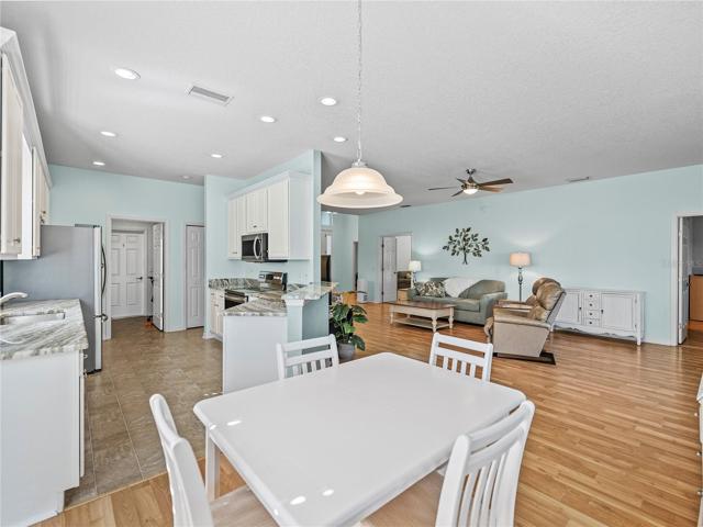 Breakfast nook
