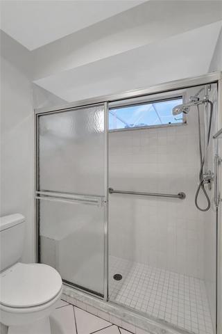 Primary shower