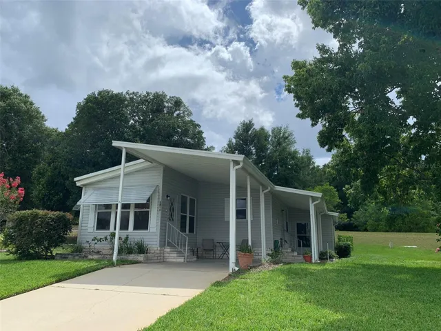 Beautiful home. Ready for new owner.
