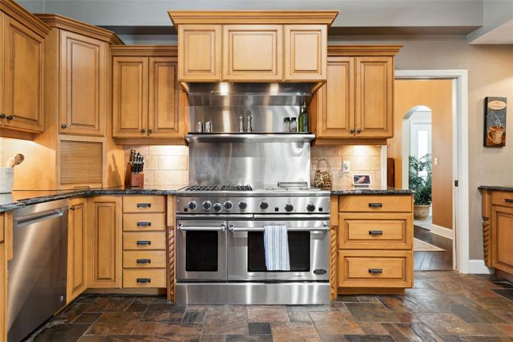 Double ovens with gas burner