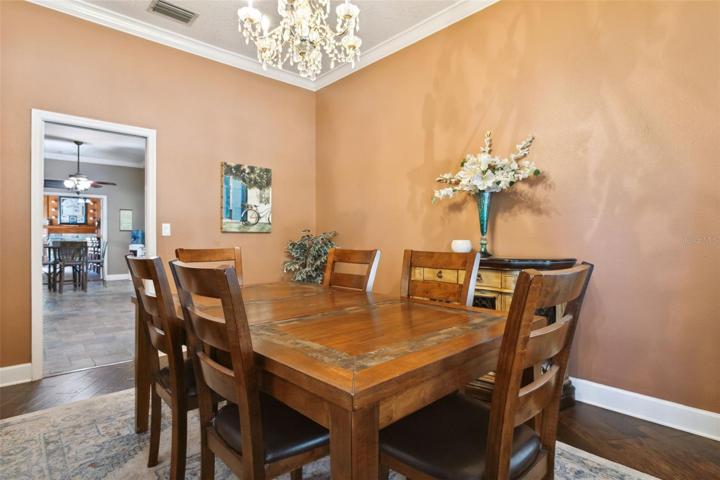 Dining room adjoins the kitchen