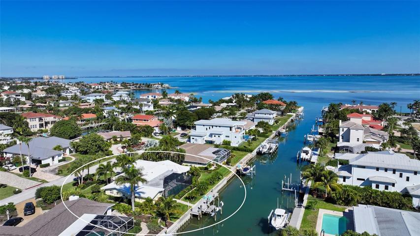 Admire Country Club Shores Gorgeous Gem !