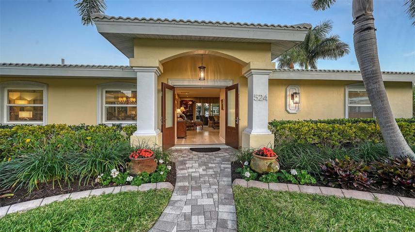 An enchanting entryway to greet your guests