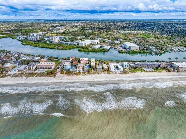 Exceptional location, minutes to shopping, recreational activities, and fine restaurants.
