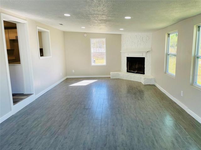 Large Family Den