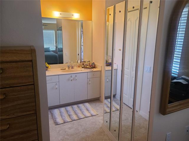 MASTER BATH (EN SUITE)