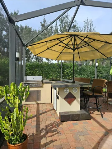 outdoor kitchen