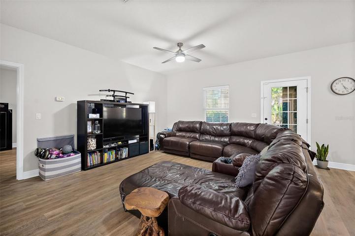 Huge living area