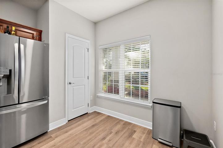 Breakfast nook area