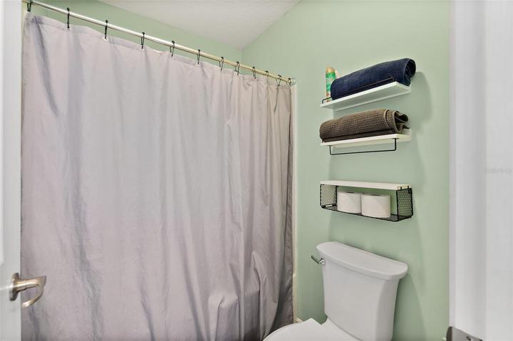 Tub & shower