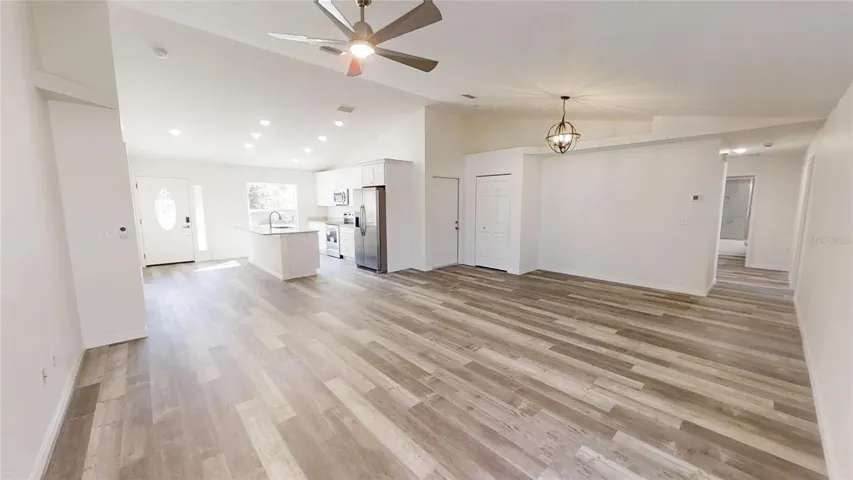 Living to kitchen