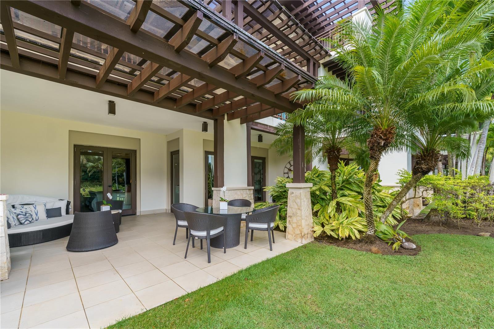 Terrace & patio