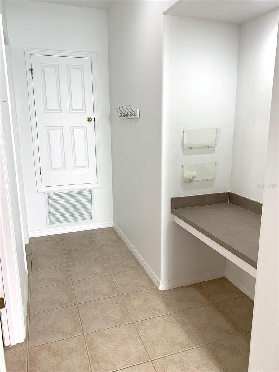 LAUNDRY AREA