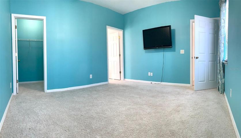 SECOND FLOOR MASTER SUITE
