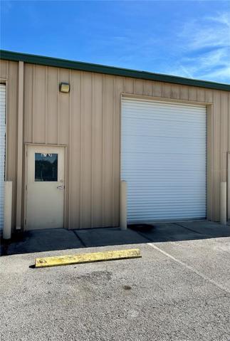 FRONT OF UNIT