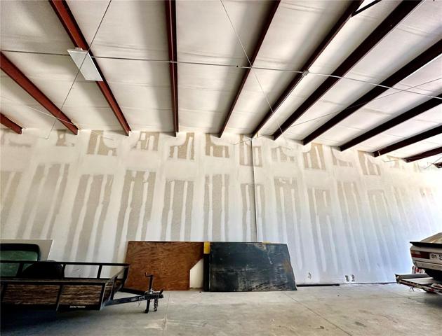 CEILING HEIGHT 16' AT APEX