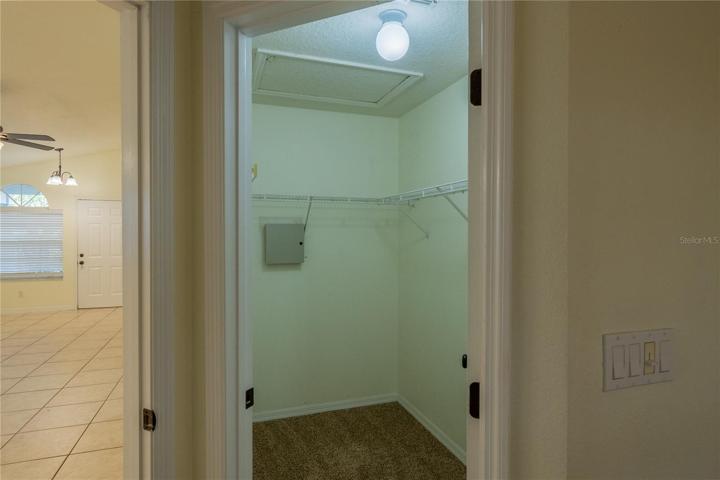Walk-in closet