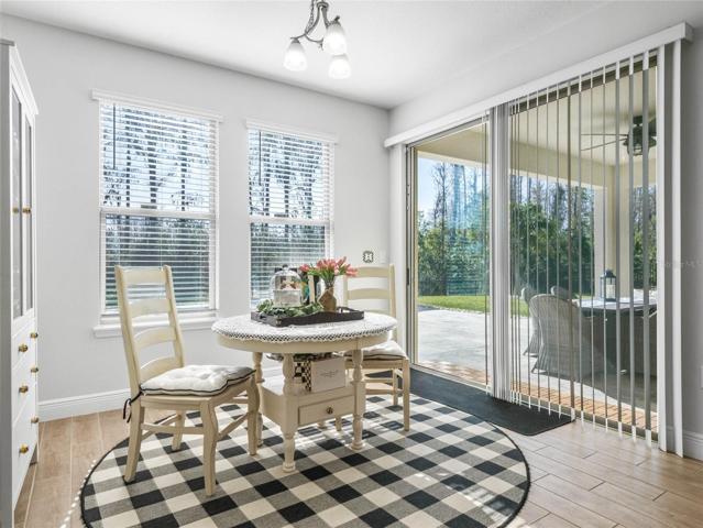 Casual Dining overlooks Covered Patio