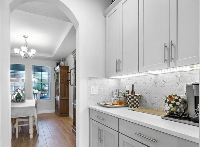 UPGRADED Butler Pantry is Great for Entertaining!