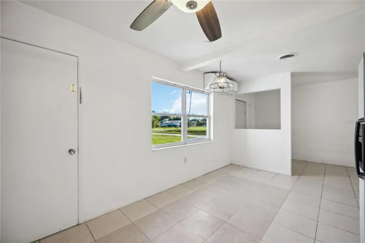 27285 Kitchen