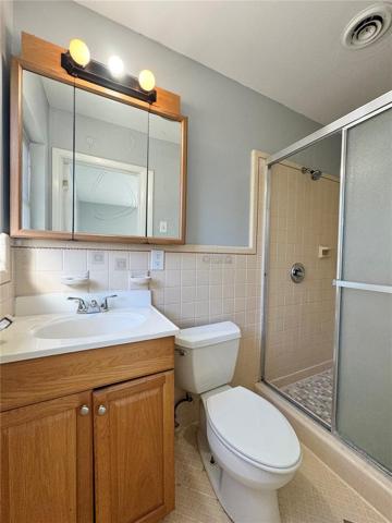 Bathroom in bedroom #2