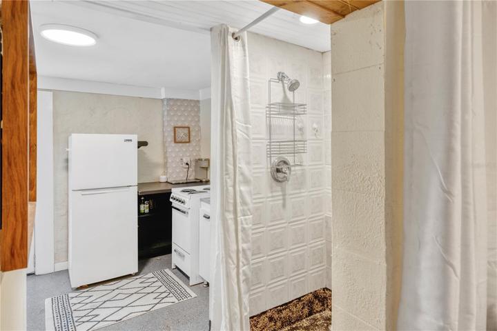 Stand up shower
