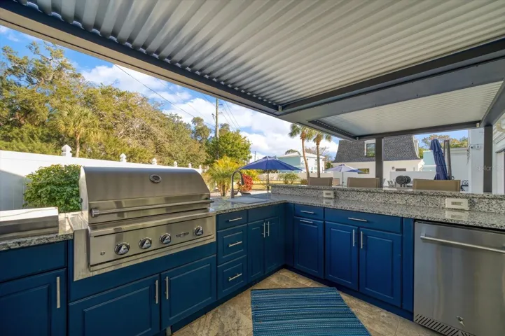 Outdoor kitchen