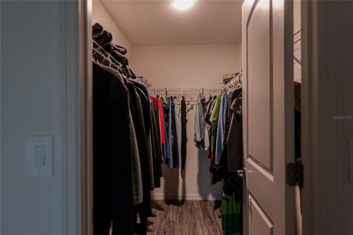 Walk-in Closet