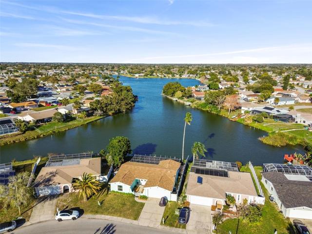 Spacious 2/2/2 with SCREENED POOL & BEAUTIFUL WATER VIEWS
