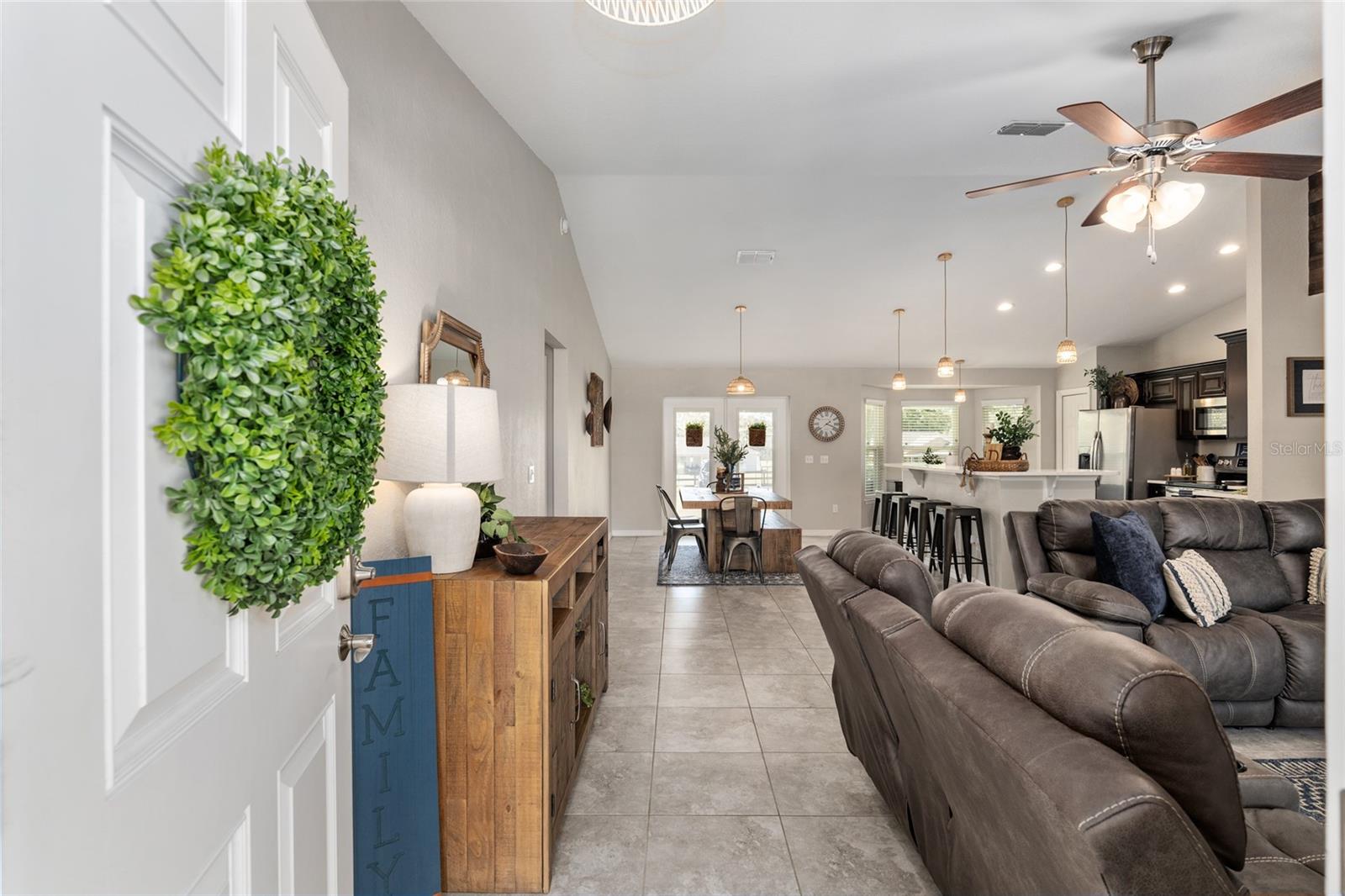 ENTRY WAY/LIVING ROOM
