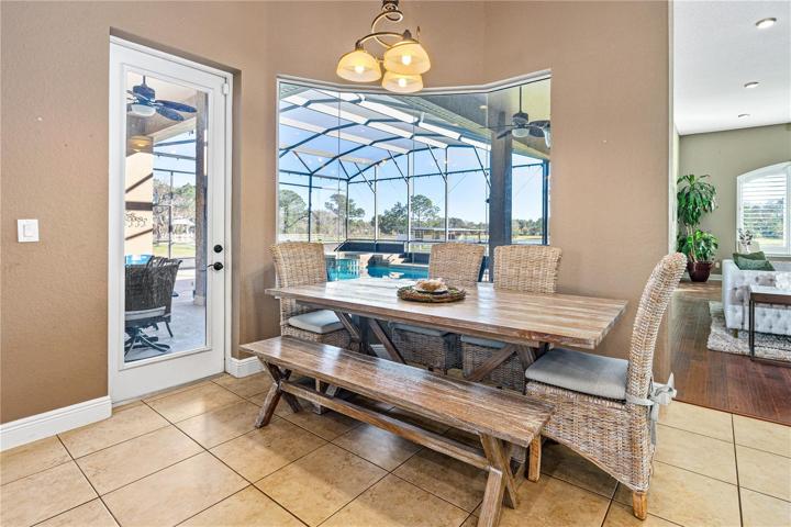 Breakfast nook