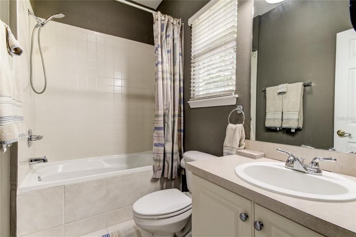 3rd bedroom ensuite bath on 3rd floor