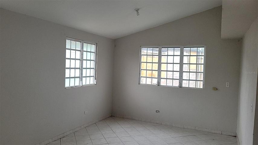 Unit 2 entry and living