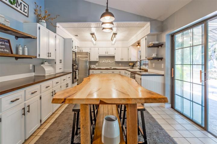 11. Kitchen