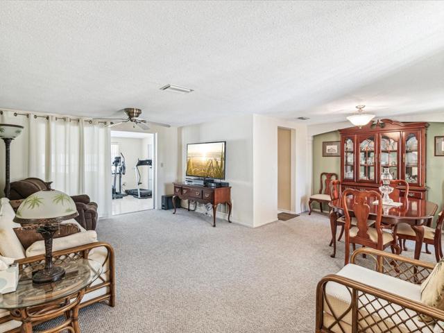 Dining room/Living room
