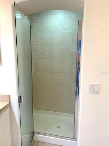 WALK IN SHOWER