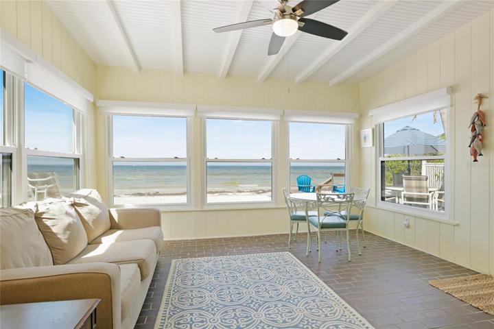 Relaxing view to Tampa Bay.