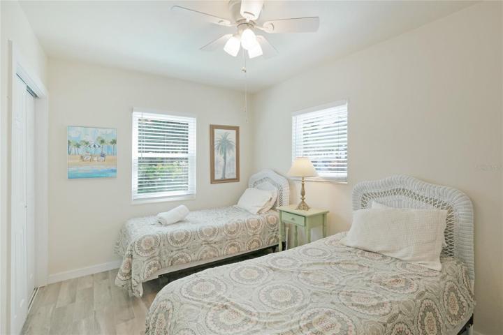 Second bedroom.