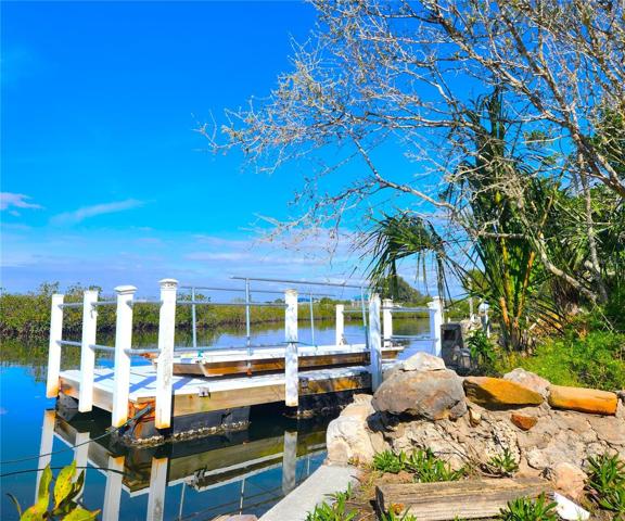 Floating dock