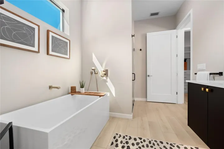 luxurious soaking tub
