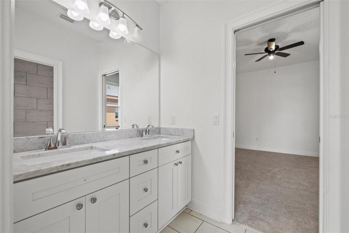 Jack & Jill Bathroom (2nd Floor)